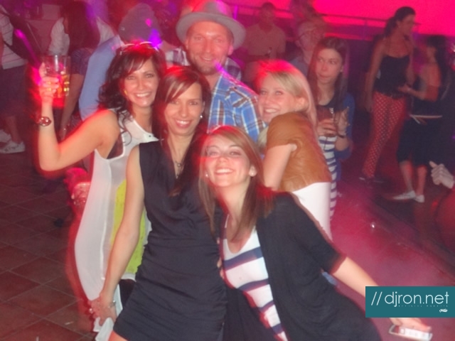 DSC02555.jpg