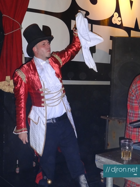 DSC01084.jpg