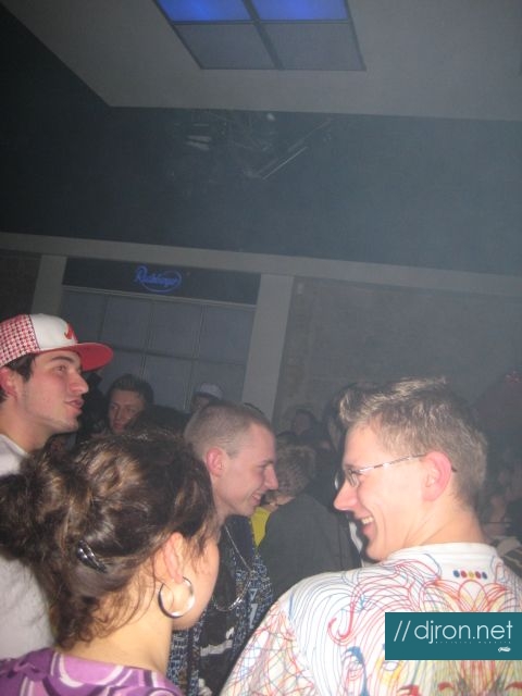 img 049.jpg